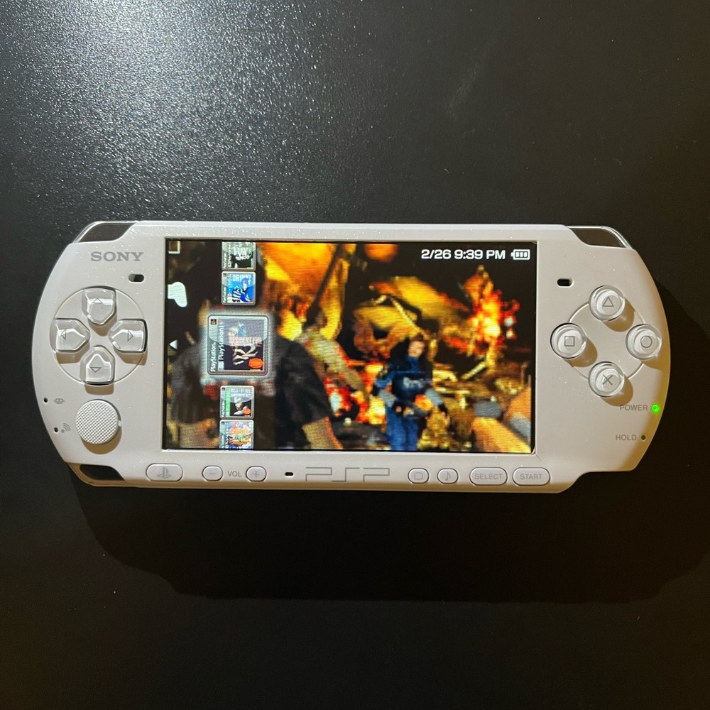 Sony Psp - Picture 5 of 13